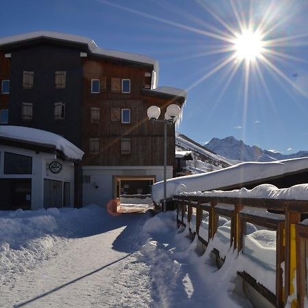 Hotel Turan Les Deux Alpes Exterior photo