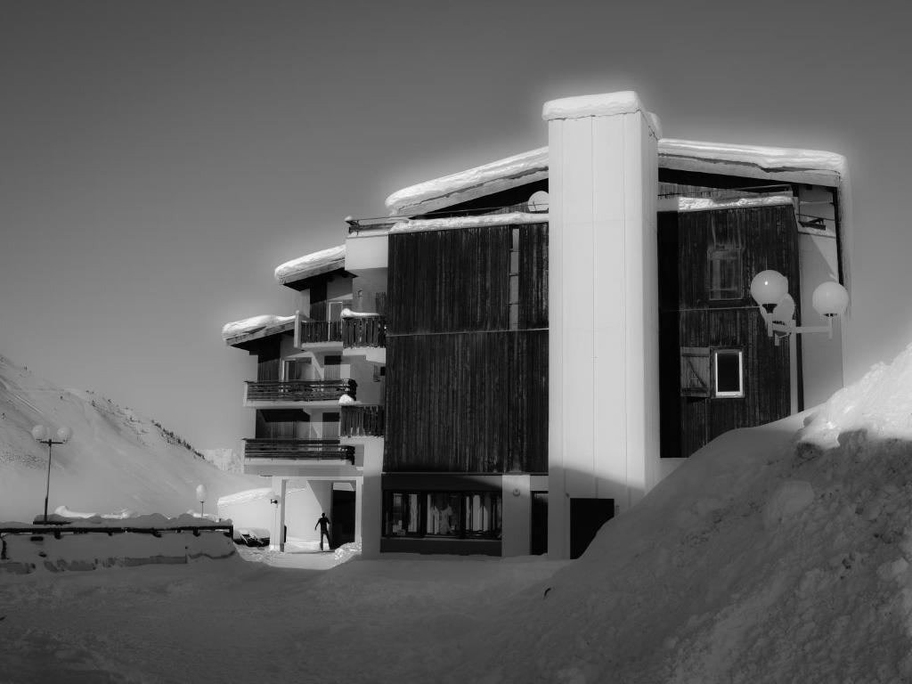 Hotel Turan Les Deux Alpes Exterior photo